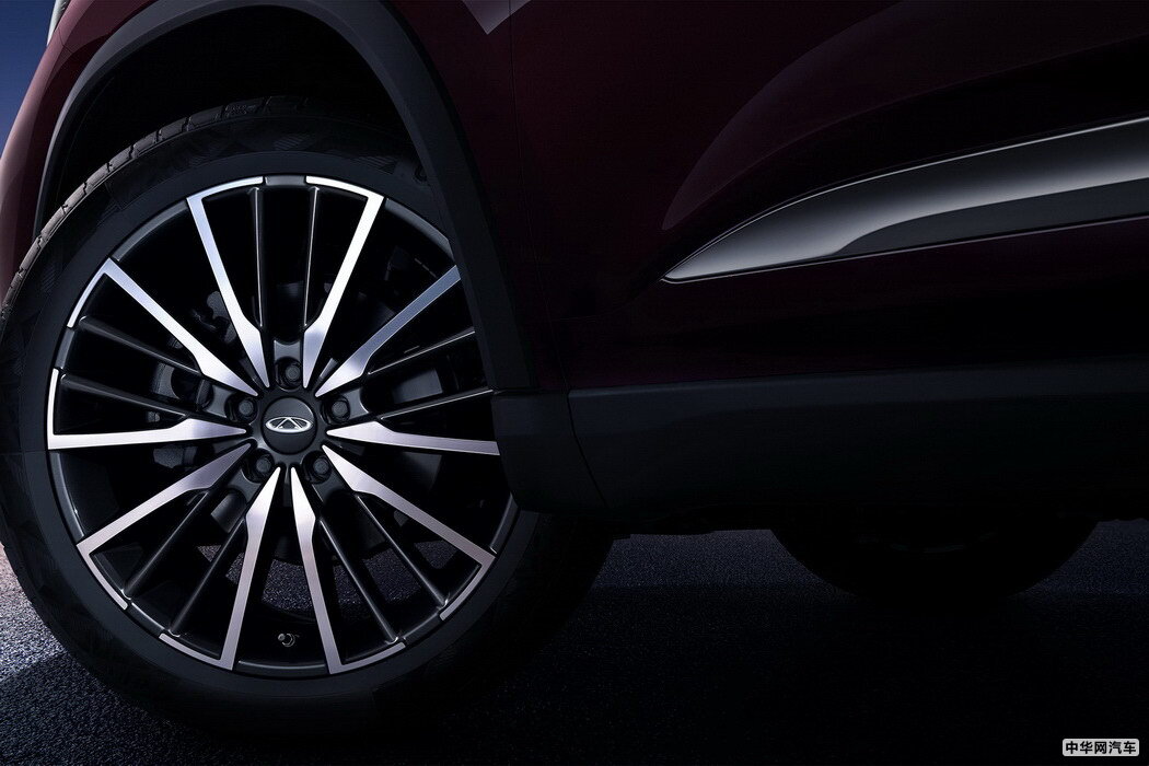 瑞虎8 201瑞虎8款 1.5TCI 自动旗舰蓝驱型7座 组图