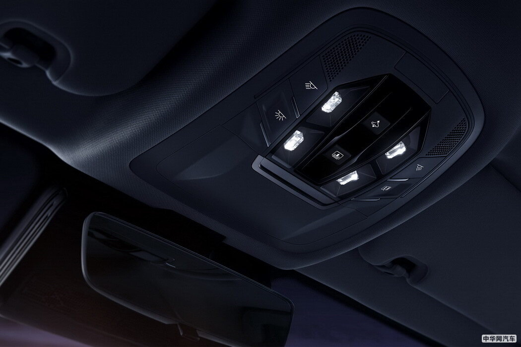 瑞虎8 201瑞虎8款 1.5TCI 自动旗舰蓝驱型7座 组图