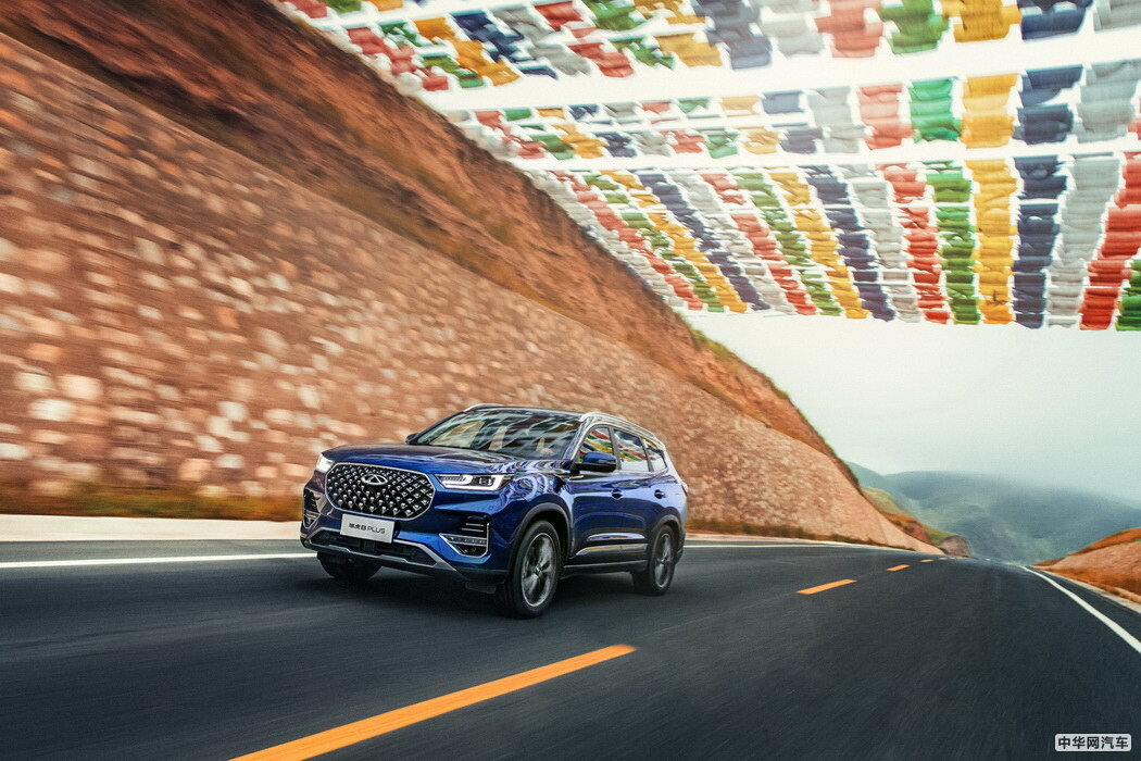 瑞虎8 201瑞虎8款 1.5TCI 自动旗舰蓝驱型7座 组图