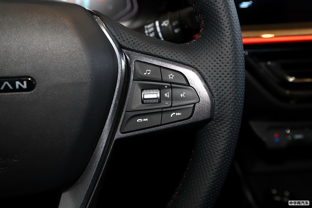 欧尚X5 2021款 1.5T DCT旗舰型 组图