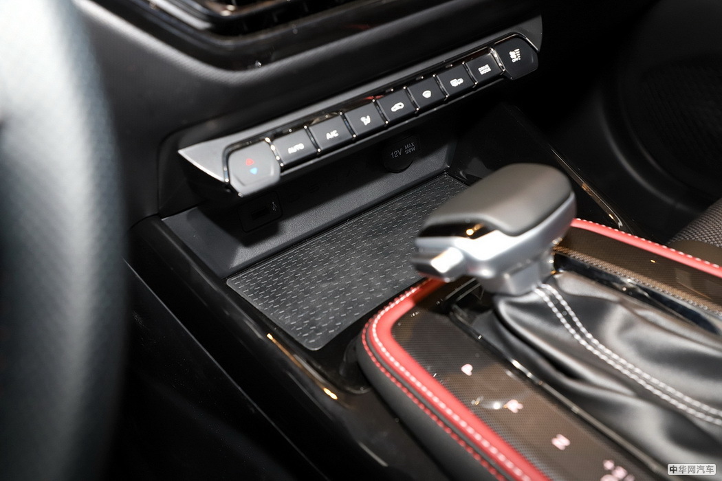 欧尚X5 2021款 1.5T DCT旗舰型 组图