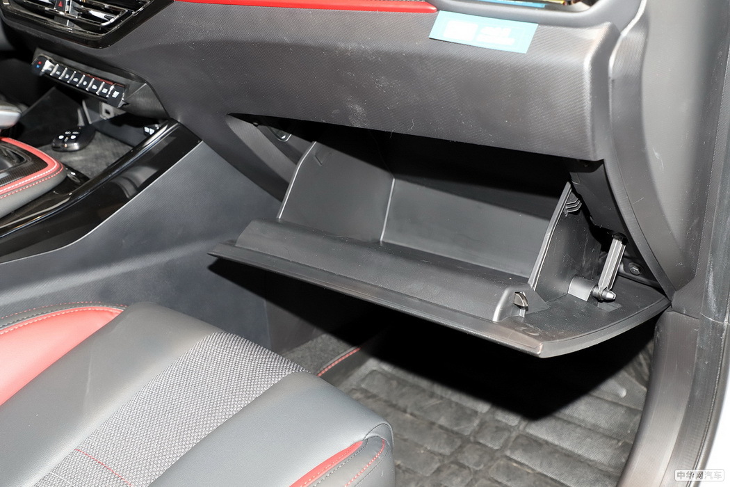 欧尚X5 2021款 1.5T DCT旗舰型 组图