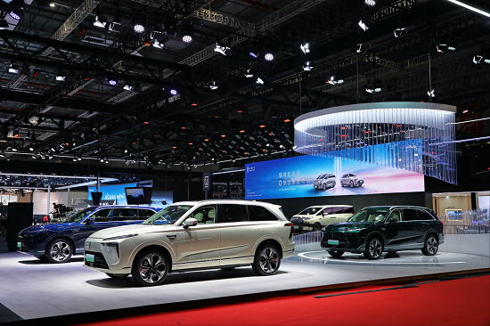 0焦虑智能电动 魏牌大六/七座双旗舰闪耀上海车展