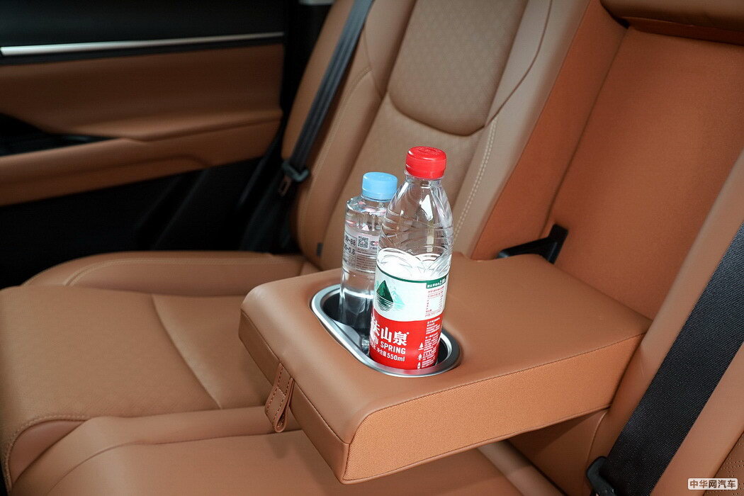 蚂蚁 2020款 高能版免税 组图