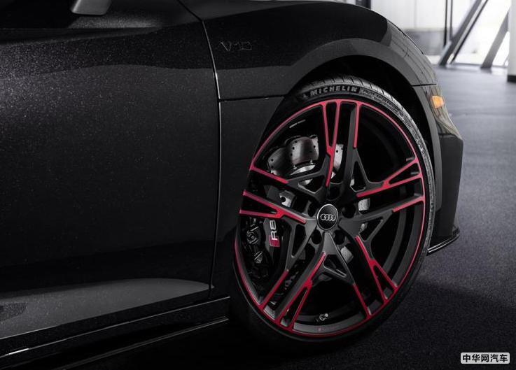 黑色水晶漆配红色装饰 奥迪R8“猎豹”特别版官图 黑色水晶漆配红色装饰 奥迪R8“猎豹”特别版官图