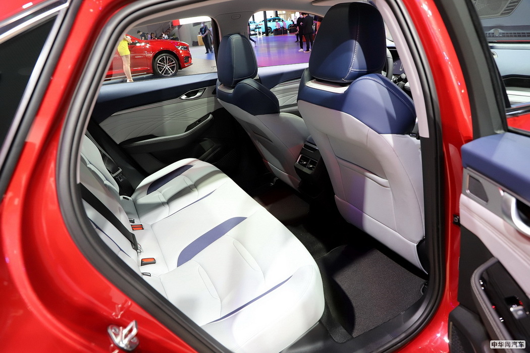 吉利星瑞 2020款 2.0T 旗舰型 组图