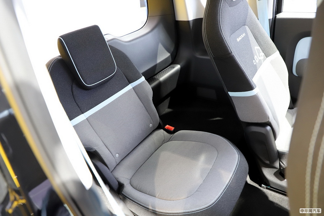 新宝骏E300 2020款 星际未来版免税 组图