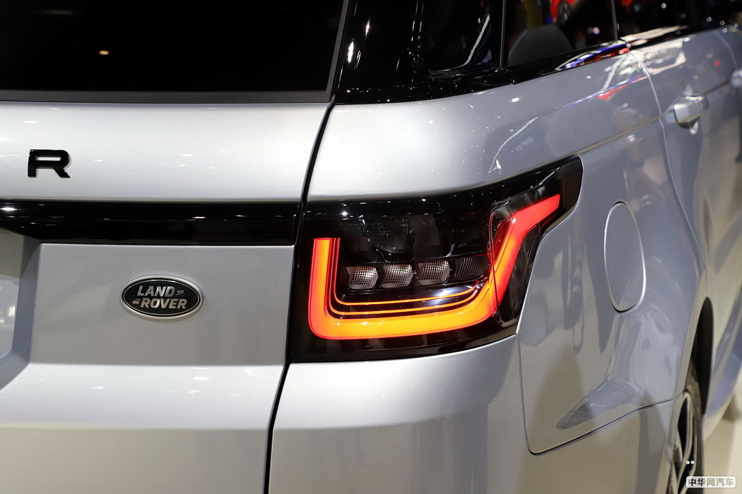 揽胜运动版 2021款 3.0 L6 HST 组图