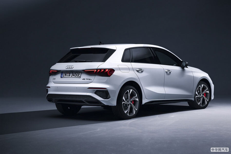 最高纯电续航74km 全新奥迪A3新增插电混动版