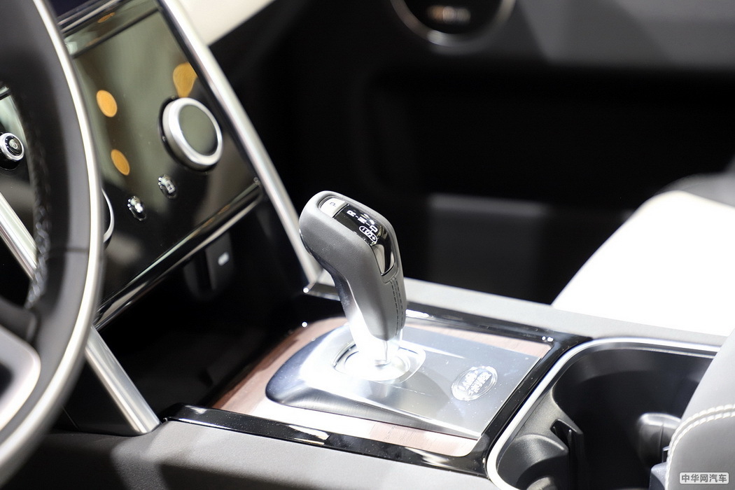 发现运动版新能源 2021款 P300e 性能科技版免税 组图