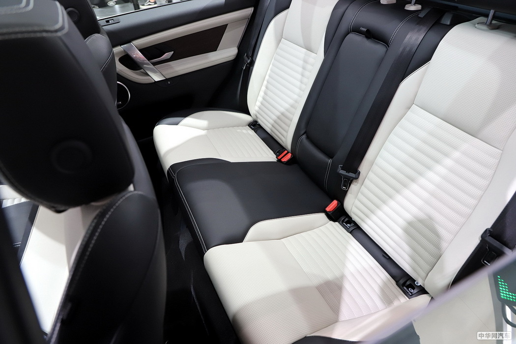 发现运动版新能源 2021款 P300e 性能科技版免税 组图