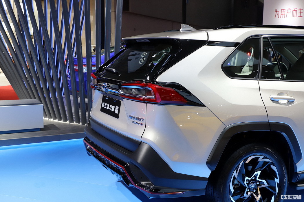 威兰达 2020款 双擎 2.5L CVT四驱豪华版 组图