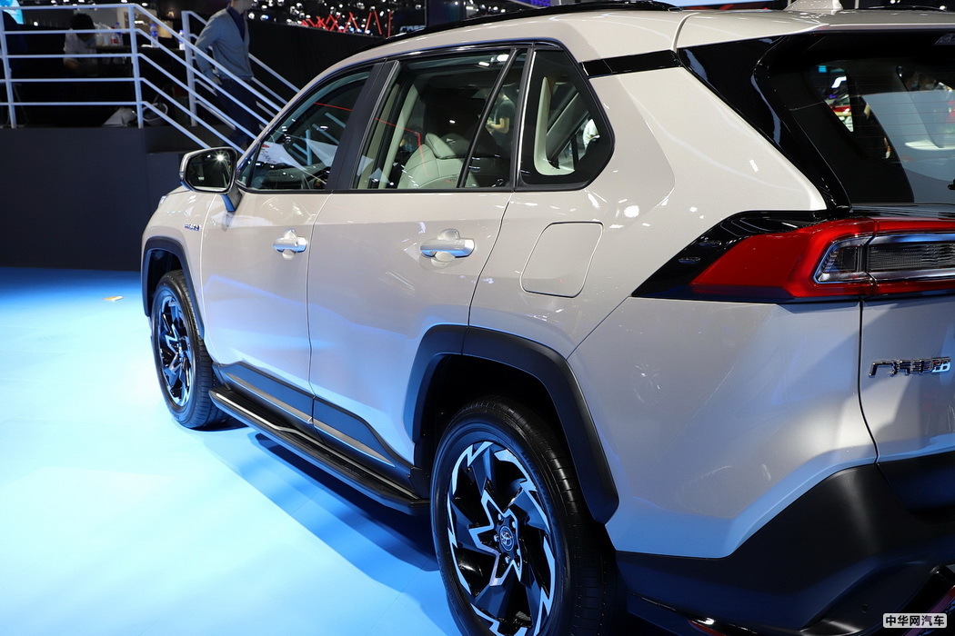 威兰达 2020款 双擎 2.5L CVT四驱豪华版 组图