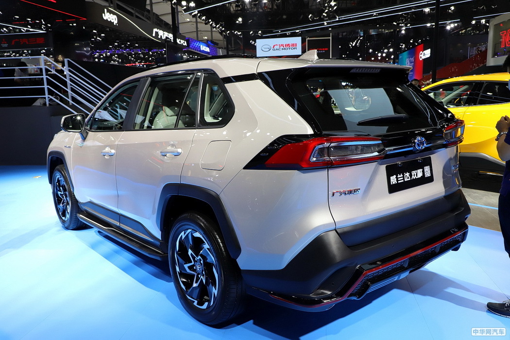 威兰达 2020款 双擎 2.5L CVT四驱豪华版 组图