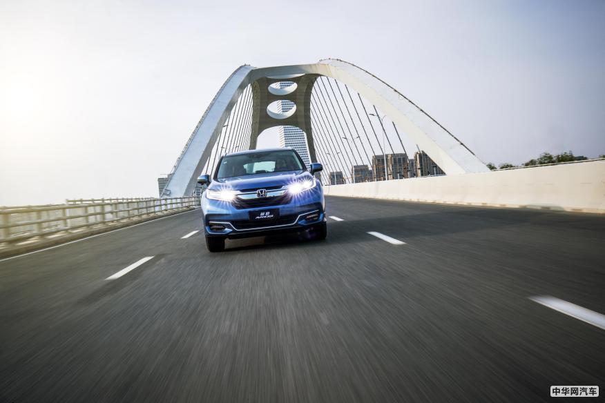 累计销量突破30万辆 冠道实力巩固SUV标杆地位 累计销量突破30万辆 冠道实力巩固SUV标杆地位