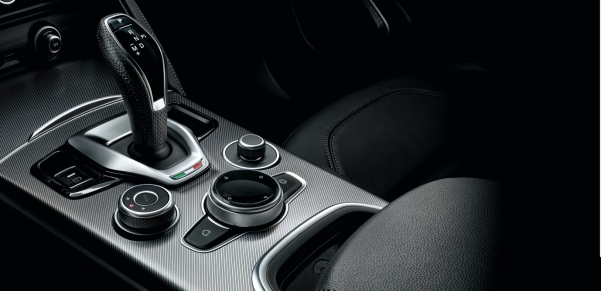 阿尔法·罗密欧俩新车上市 售价37.98万元起