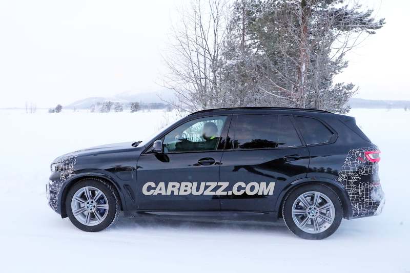 BMW新款X5路试谍照曝光 将于2023年初正式亮相