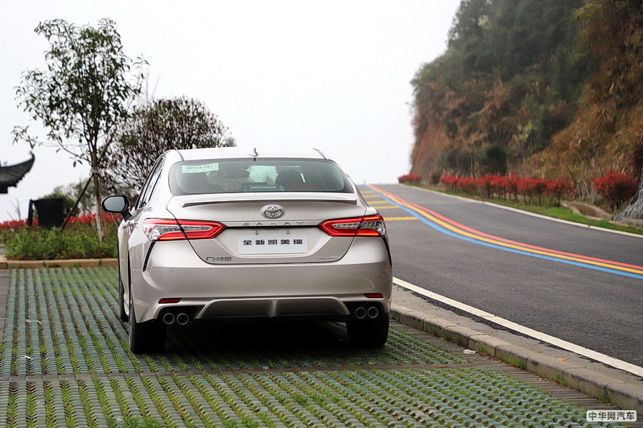 凯美瑞 2021款 2.5Q 旗舰版 组图