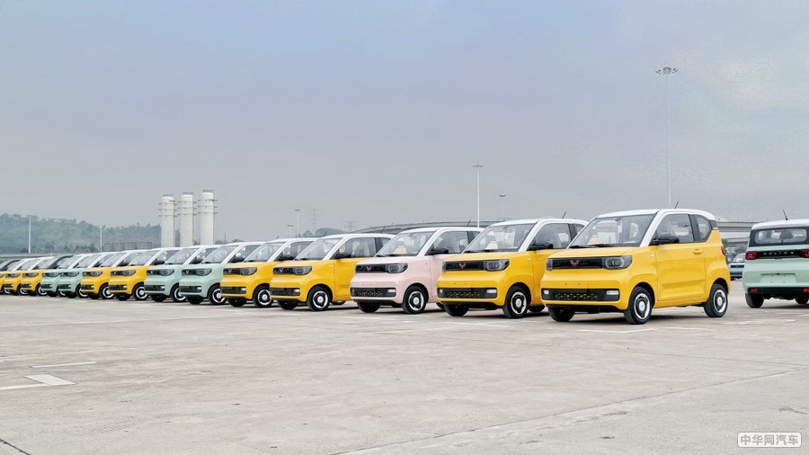 宏光MINI EV马卡龙4月8日上市 订单破2.3万辆