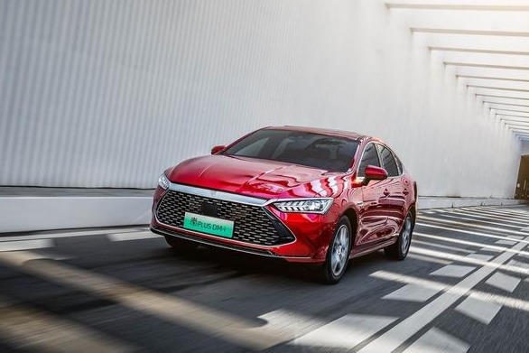 秦PLUS DM-i百公里油耗3.8L是吹牛吗？