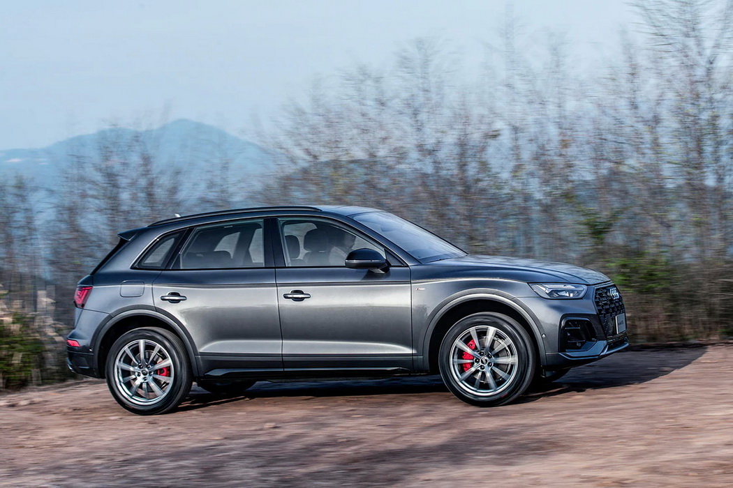 奥迪新款Q5L上市 39.68万起/配12V微混