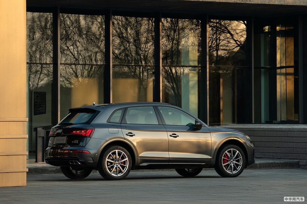 奥迪Q5L 2020款 45 TFSI 尊享豪华运动型 组图