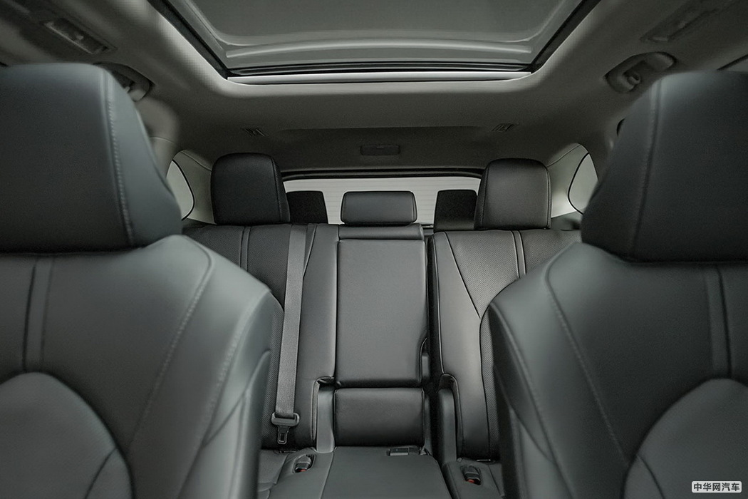 汉兰达 2021款 2.0T 四驱尊贵版 7座 组图