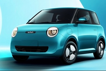 长安糯玉米谍照曝光 萌系大灯像小黄人