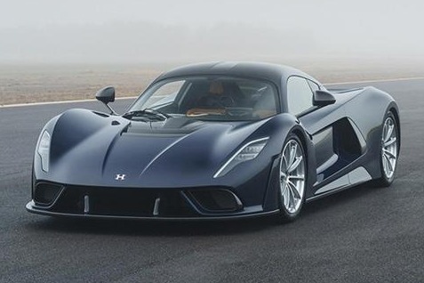 转速8000转 马力扭矩均破千 这台车不一般