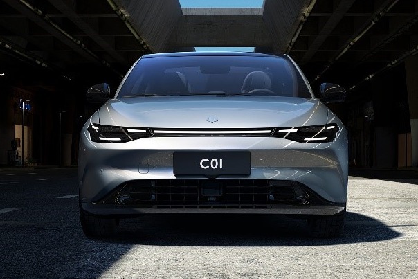 零跑C01开启预售 零百加速3.66秒 18万-27万