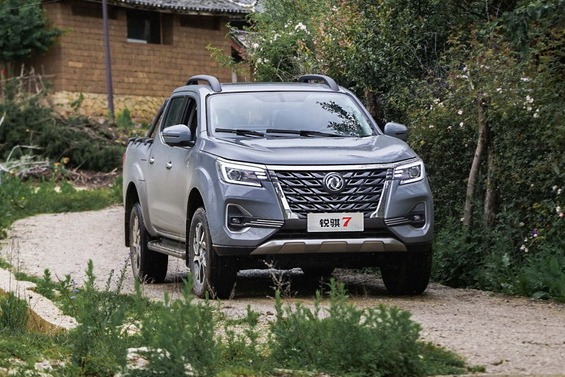 郑州日产锐骐7皮卡上市 两驱四驱汽柴油都有