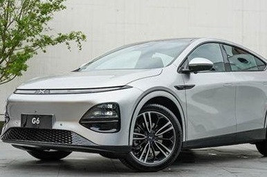 智能与性能兼备 实拍超智驾轿跑SUV小鹏G6