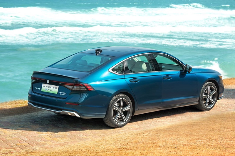 颜值高调实力更强 试驾第十一代雅阁混动版