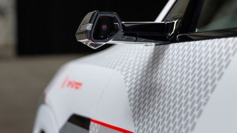 或更名Q8 e-tron 奥迪全新e-tron原型车官图发布 或更名Q8 e-tron 奥迪全新e-tron原型车官图发布