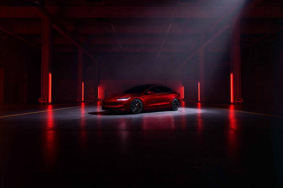 Model 3高性能版33.59万元开启预售 特斯拉全系高性能版车型已就位