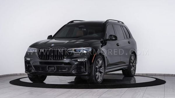 Inkas推出装甲版宝马X7 可以抵挡手榴弹攻击！