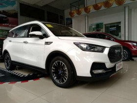 君马汽车世纪群飞店