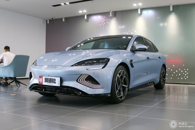 2025大有看头 “新能源汽车之都”是这个城市？