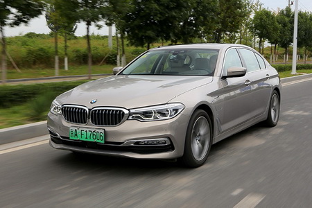 6.5秒破百？35米制动？测宝马530Le