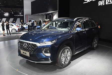 或将3月上市 现代全新胜达曝光部分配置