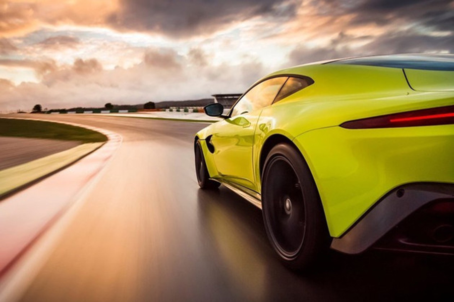 搭载手动变速箱 阿斯顿马丁Vantage AMR预告图