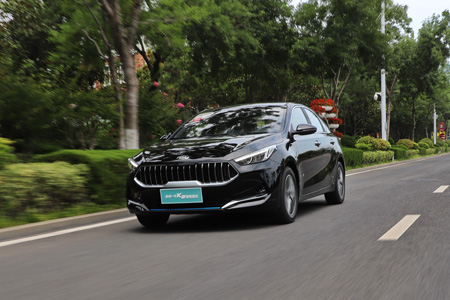 居家代步新选择 试驾起亚K3插电混动版