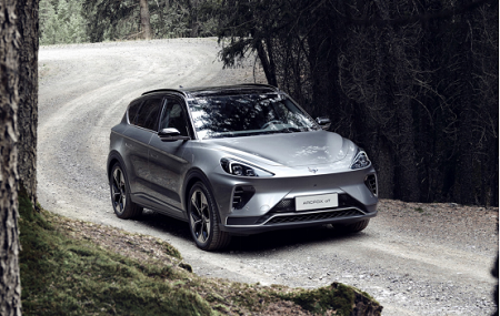 遇见诗和远方，ARCFOX αT带你向黔进