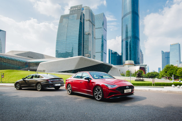 谁说科技只有特斯拉，看第十代索纳塔大秀黑科技