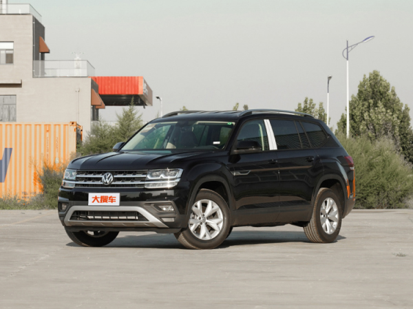 创业老板买车记：弹个车一站式服务让他提前换上新车